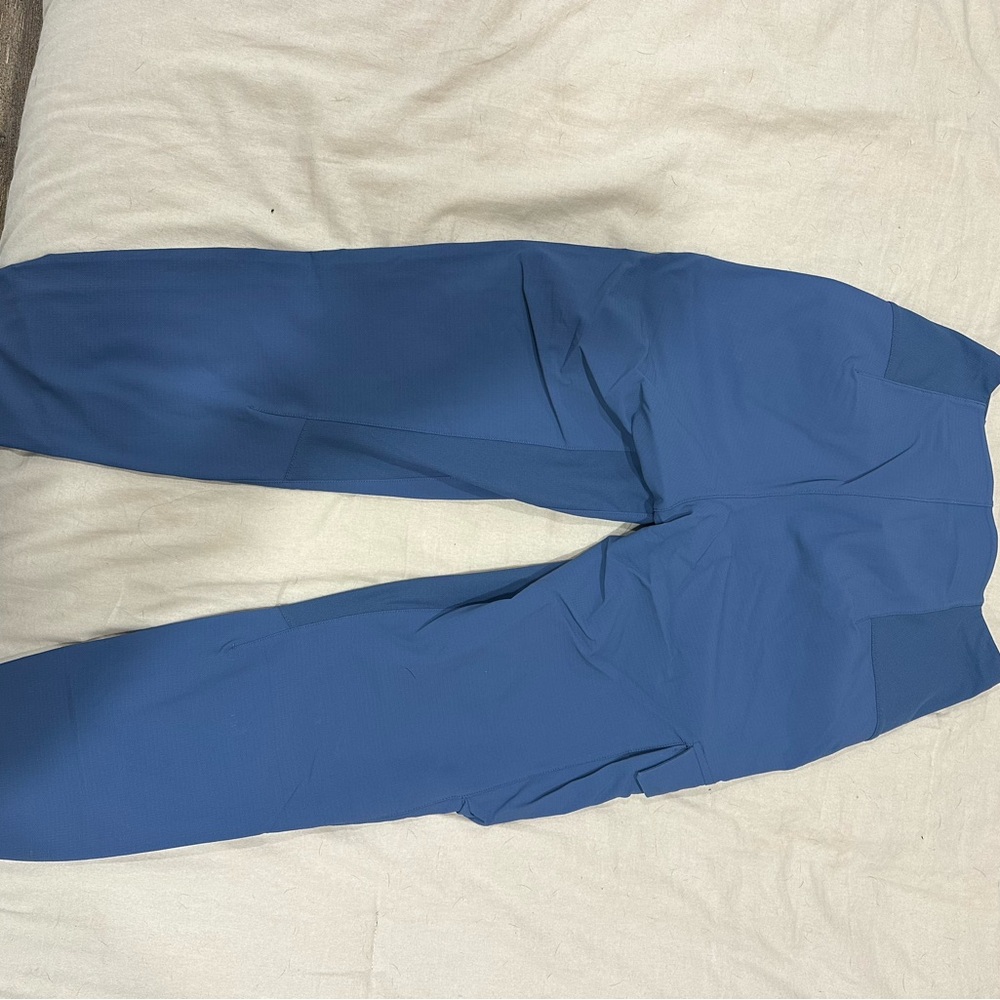 Lululemon Reykur jogger Cargo Pants in Blue - Picture 5 of 6